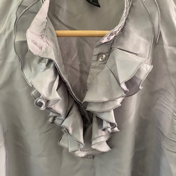 Sleeveless Silk Blouse - Picture 2 of 5